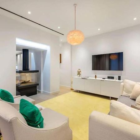 Posh 3 Bedroom Flat With Terrace And Indoor Fireplace In Mayfair, Near Hyde Park Londýn Exteriér fotografie