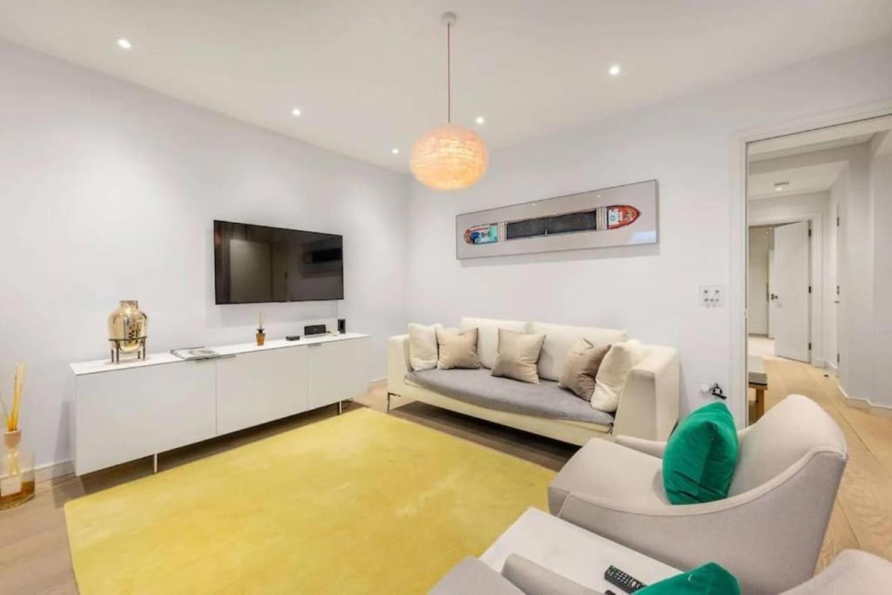 Posh 3 Bedroom Flat With Terrace And Indoor Fireplace In Mayfair, Near Hyde Park Londýn Exteriér fotografie